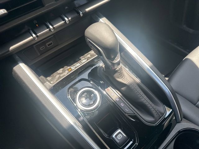 New 2026 Chevrolet Colorado LT w/ LT Convenience Package AWD/4WD image 28