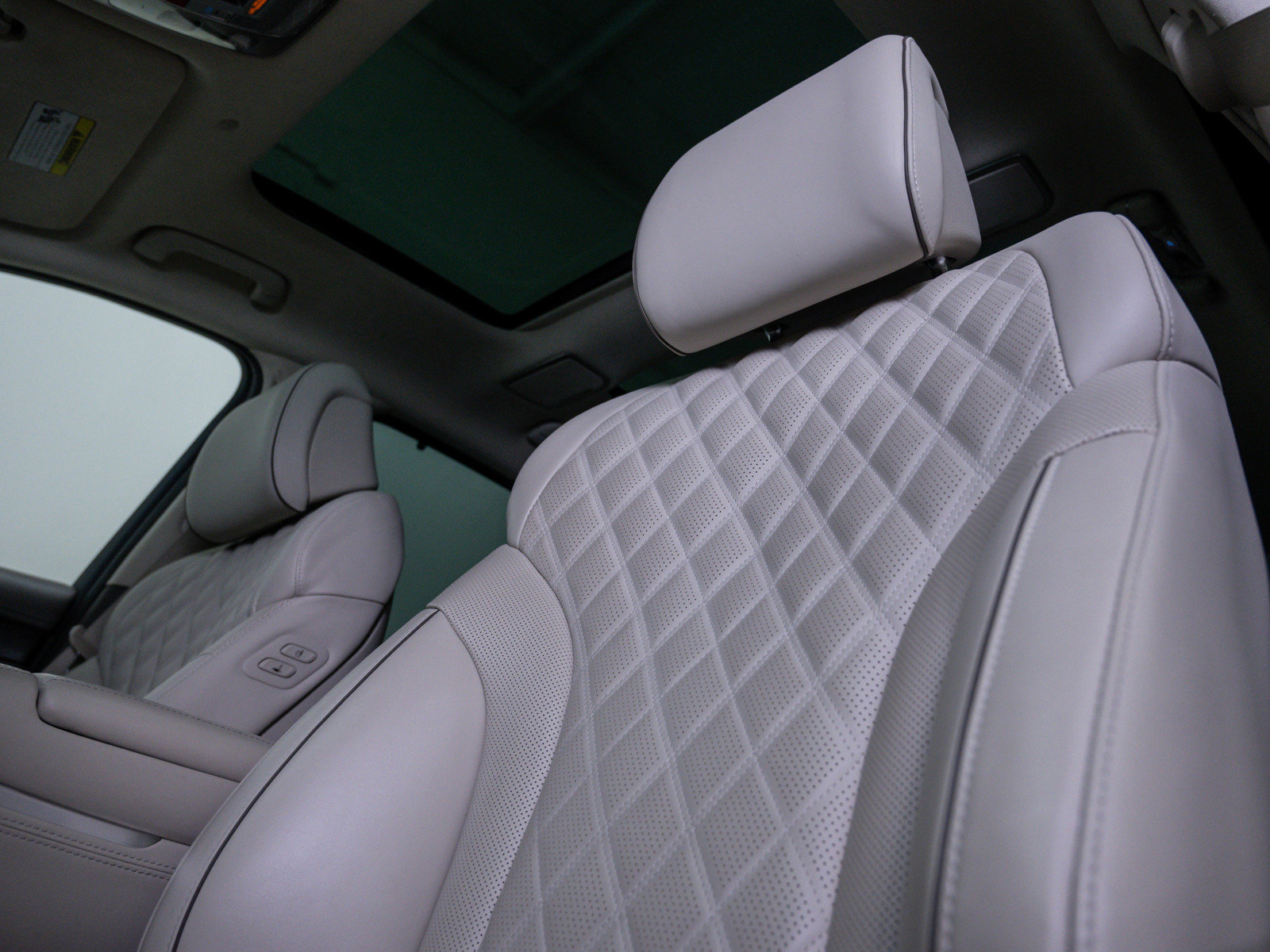 Used 2023 Genesis GV80 3.5T w/ Prestige Matte Package image 20