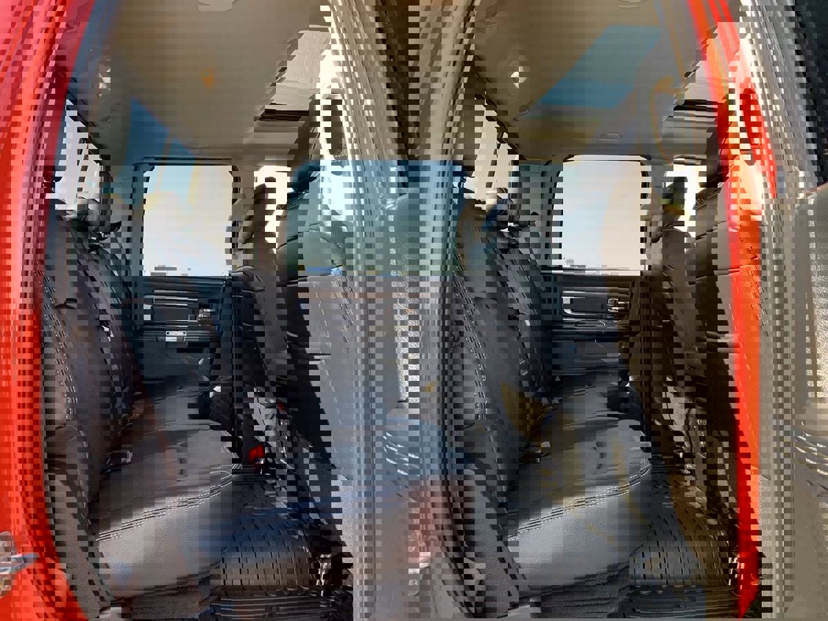 Used 2018 RAM 1500 Laramie w/ Convenience Group image 32