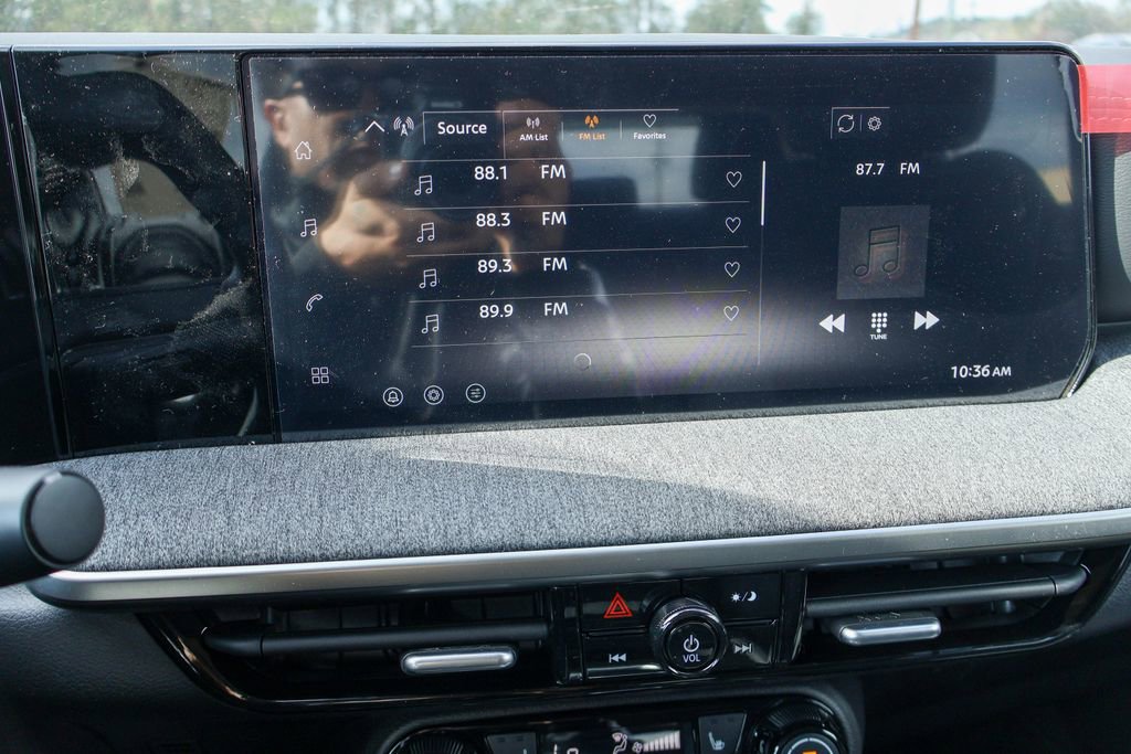 New 2026 Nissan Kicks SV image 5