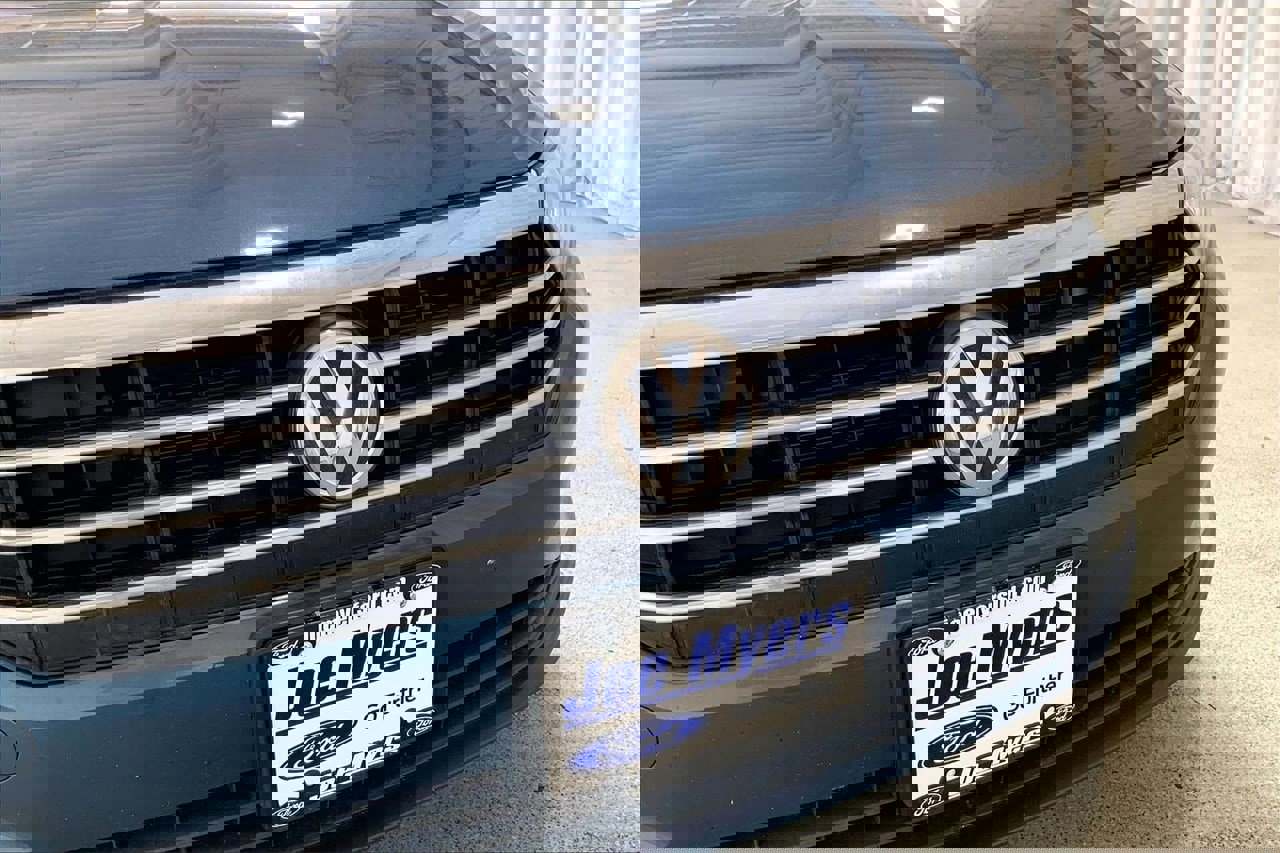 Used 2019 Volkswagen Jetta S w/ Driver Assistance Package image 7