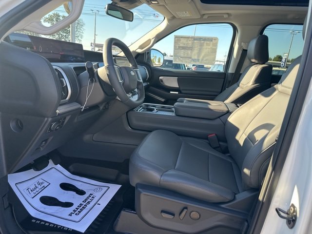 New 2025 Ford Expedition Max Active image 32