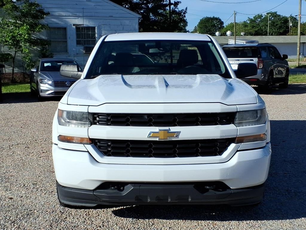 Used 2016 Chevrolet Silverado 1500 Custom w/ Custom Convenience Package RWD image 2