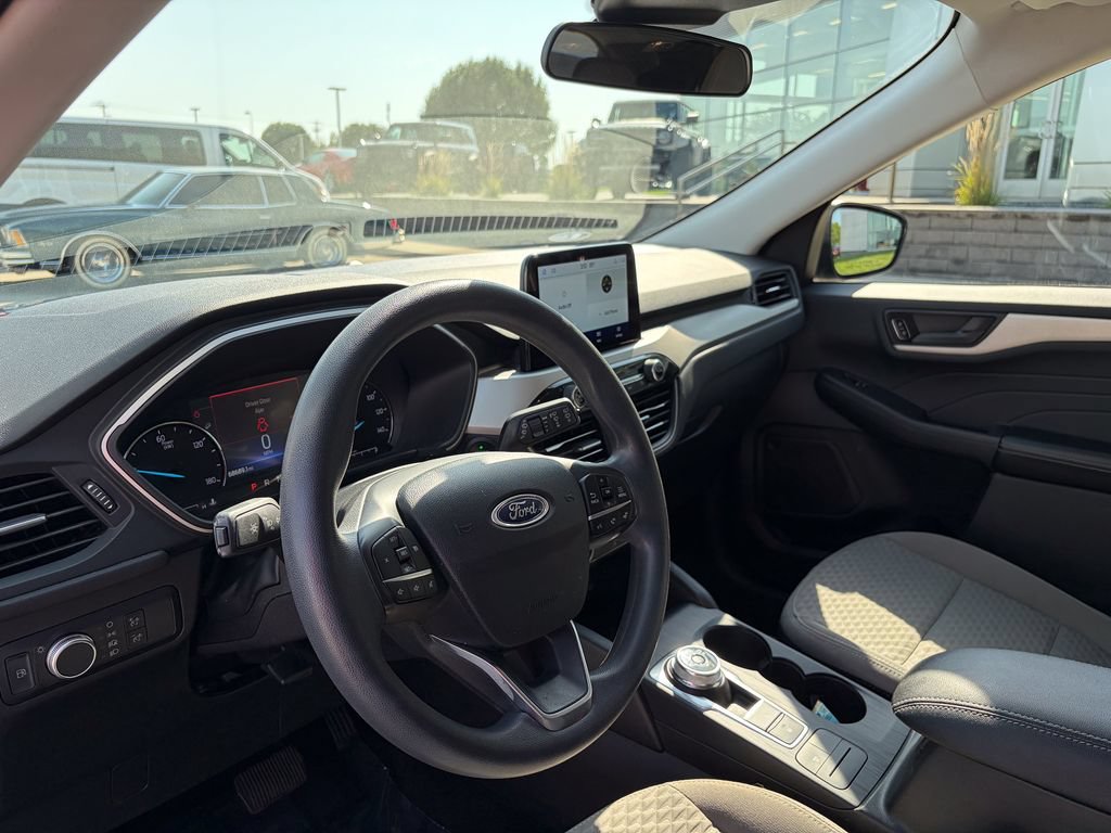 Certified 2022 Ford Escape SE AWD/4WD image 9