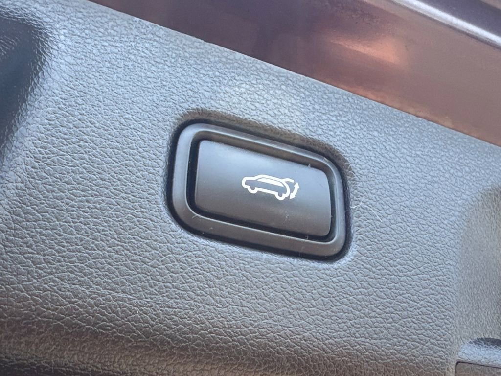 Used 2020 Hyundai Palisade SEL w/ Convenience Package FWD image 11