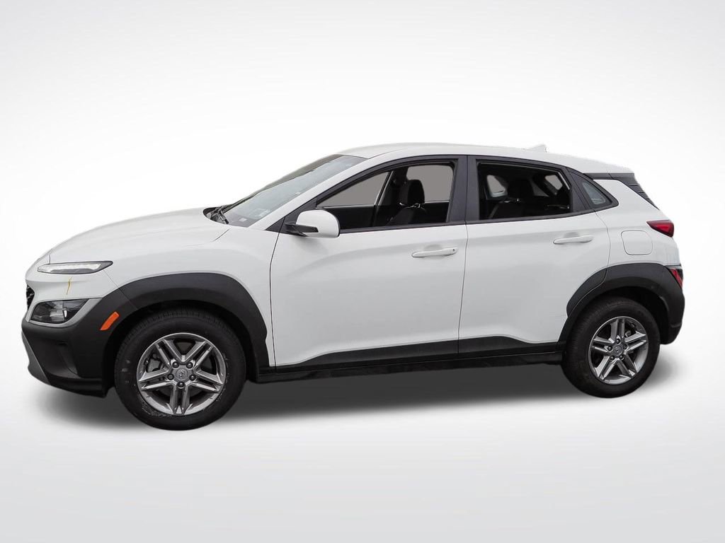 Used 2022 Hyundai Kona SE w/ Cargo Package AWD/4WD image 2