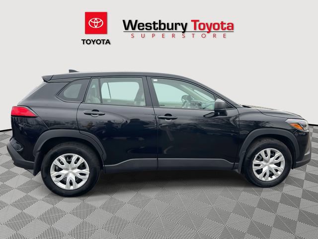 Used 2024 Toyota Corolla Cross L image 6
