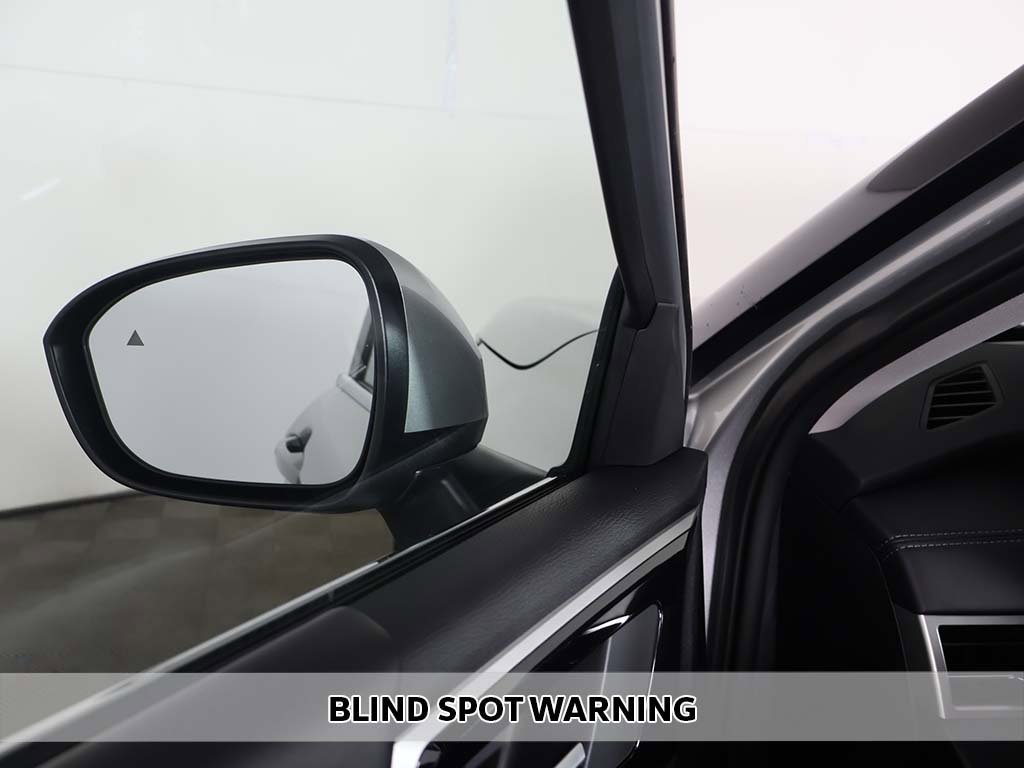 New 2025 Mitsubishi Outlander SE image 8