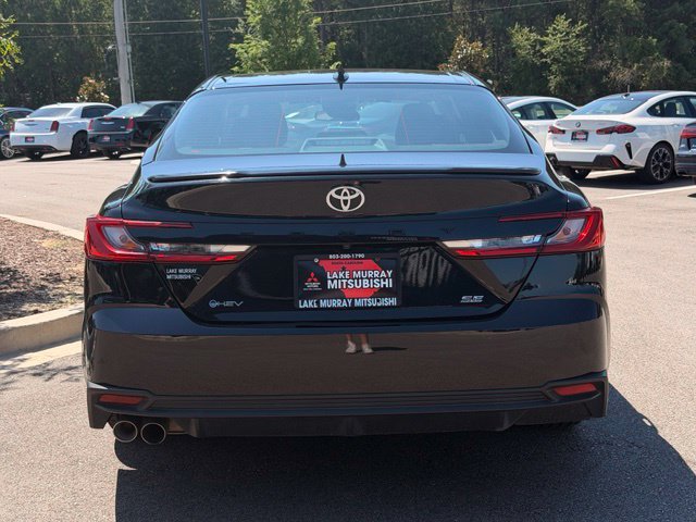 Used 2025 Toyota Camry SE FWD image 10
