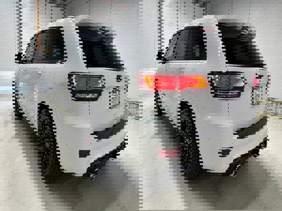 Used 2020 Jeep Grand Cherokee SRT AWD/4WD image 25