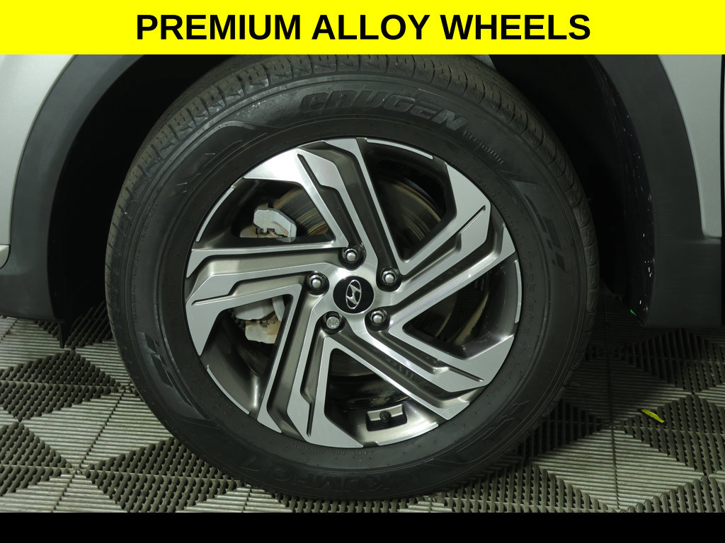 Used 2023 Hyundai Santa Fe SE w/ Cargo Package AWD/4WD image 6