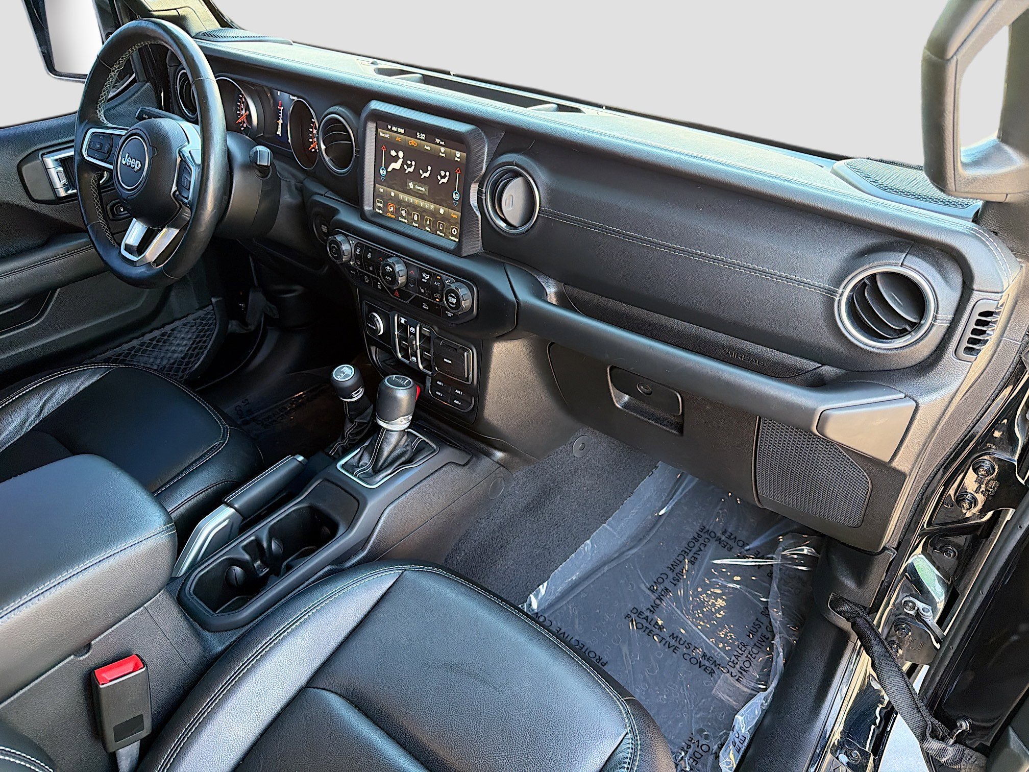 Used 2020 Jeep Gladiator Overland AWD/4WD image 13