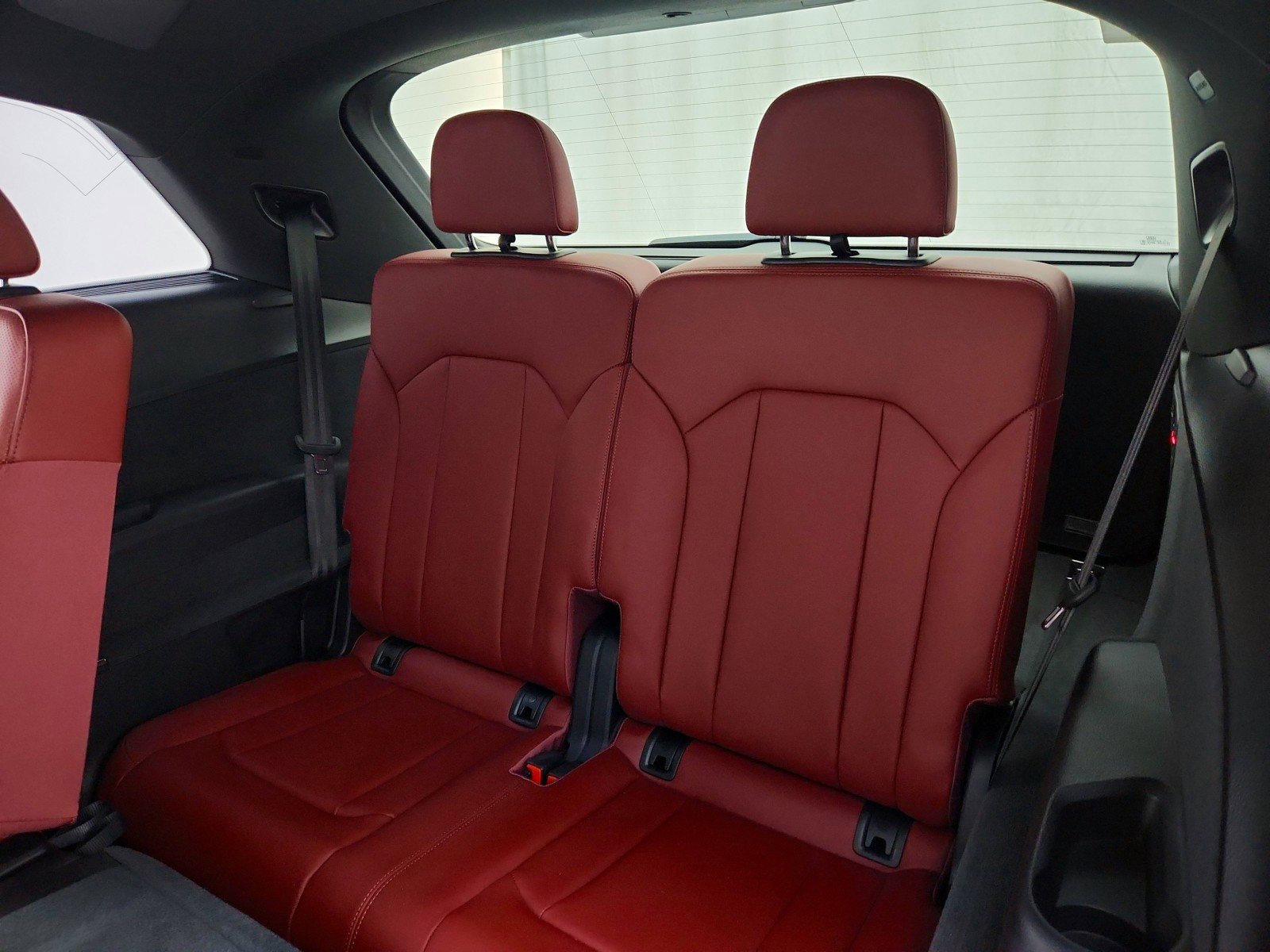 Used 2020 Audi SQ7 Prestige w/ S Sport Package image 28