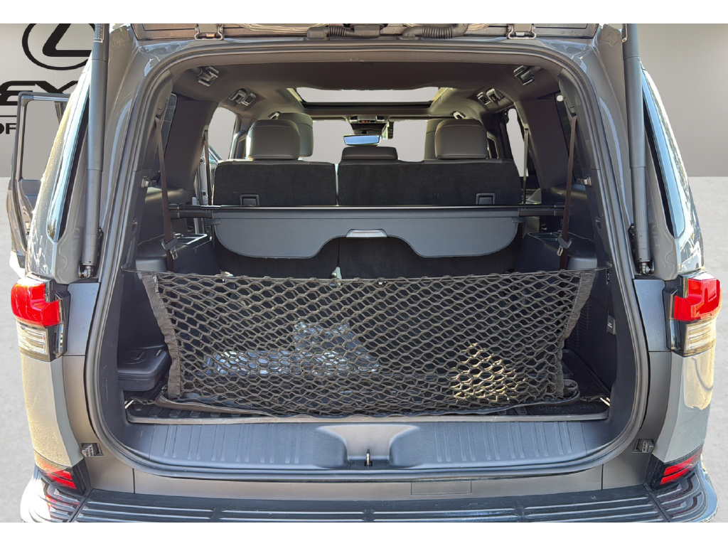Used 2025 Lexus GX 550 w/ Accessory Package (2T) AWD/4WD image 22
