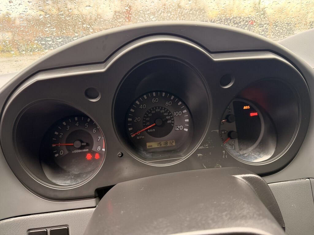 Used 2003 Nissan Frontier XE image 12