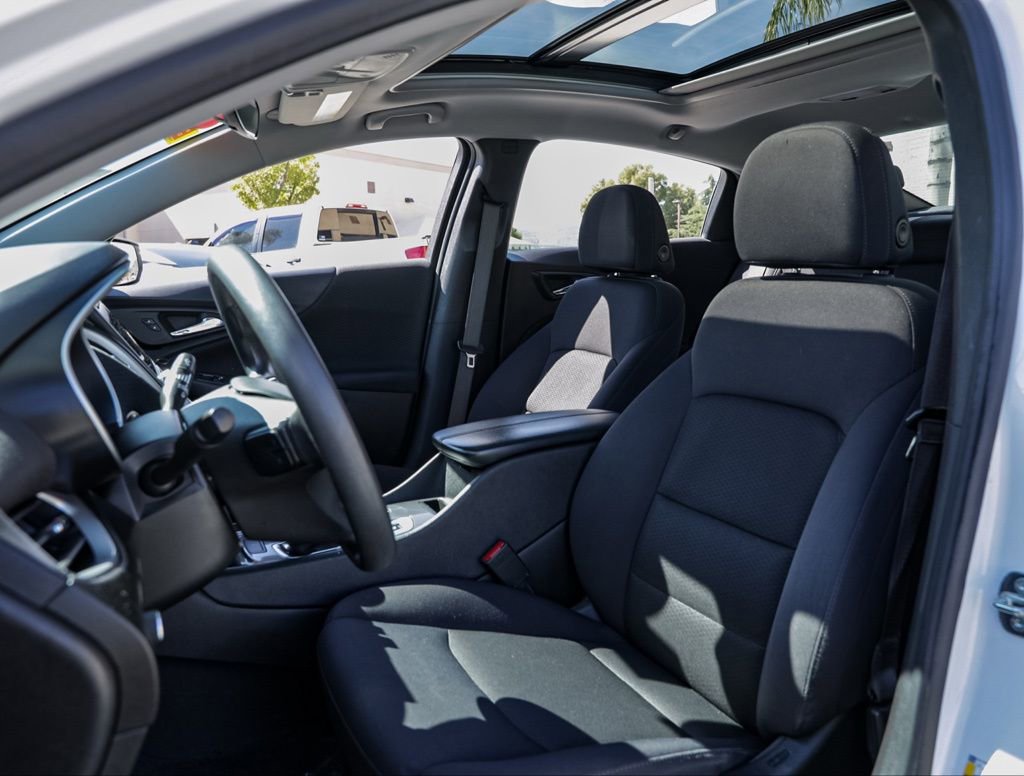 Used 2023 Chevrolet Malibu LT image 16