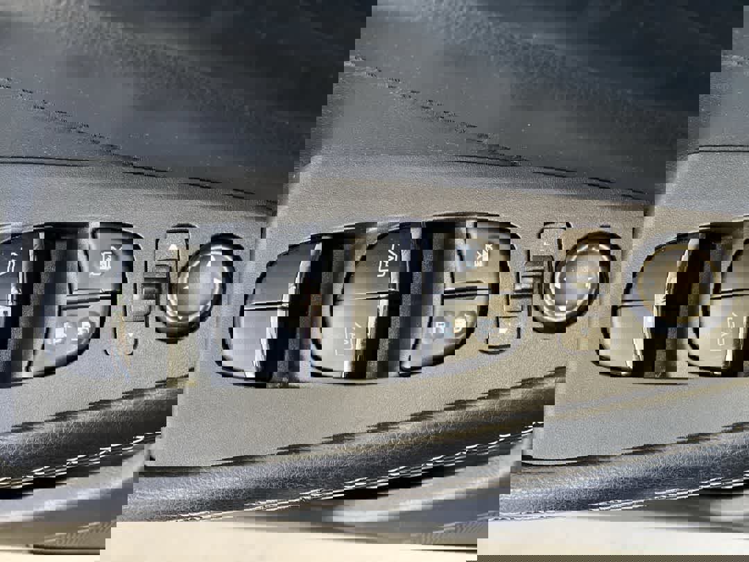 Used 2019 Nissan Maxima Platinum w/ Sport Mat Group image 16