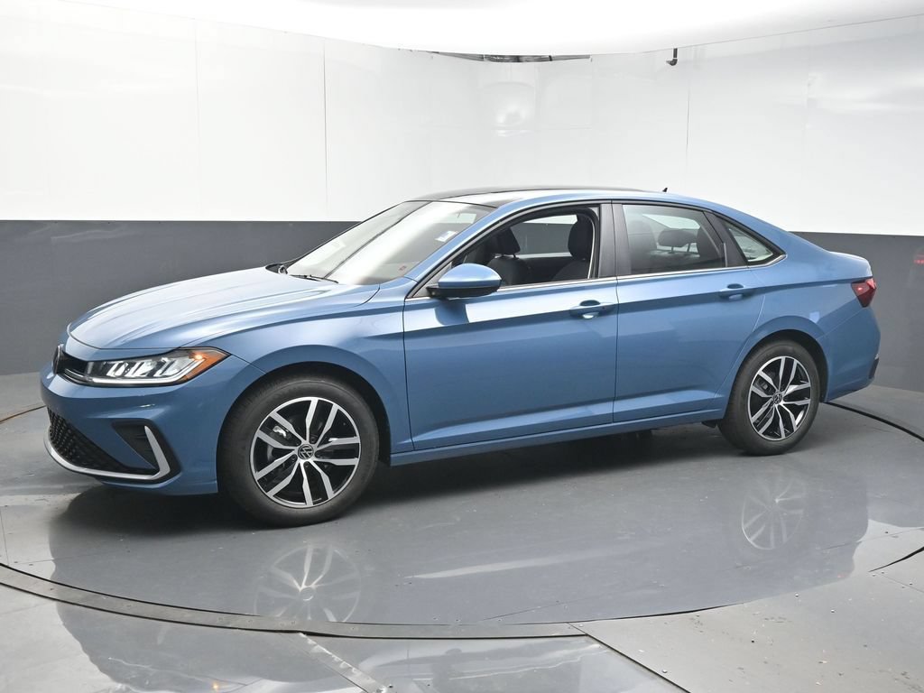 New 2026 Volkswagen Jetta SE FWD image 4