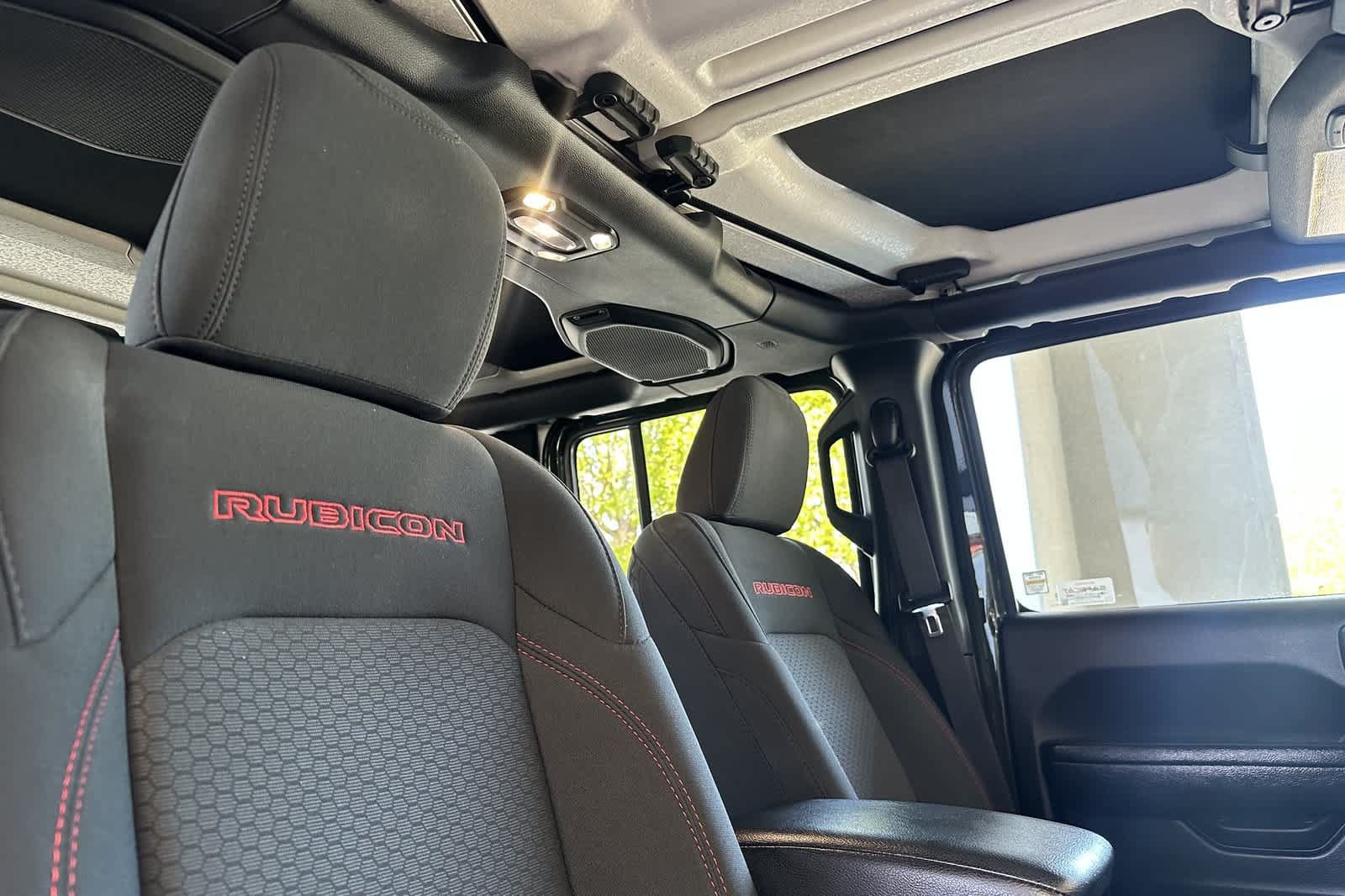 Used 2023 Jeep Wrangler Unlimited Rubicon AWD/4WD image 18