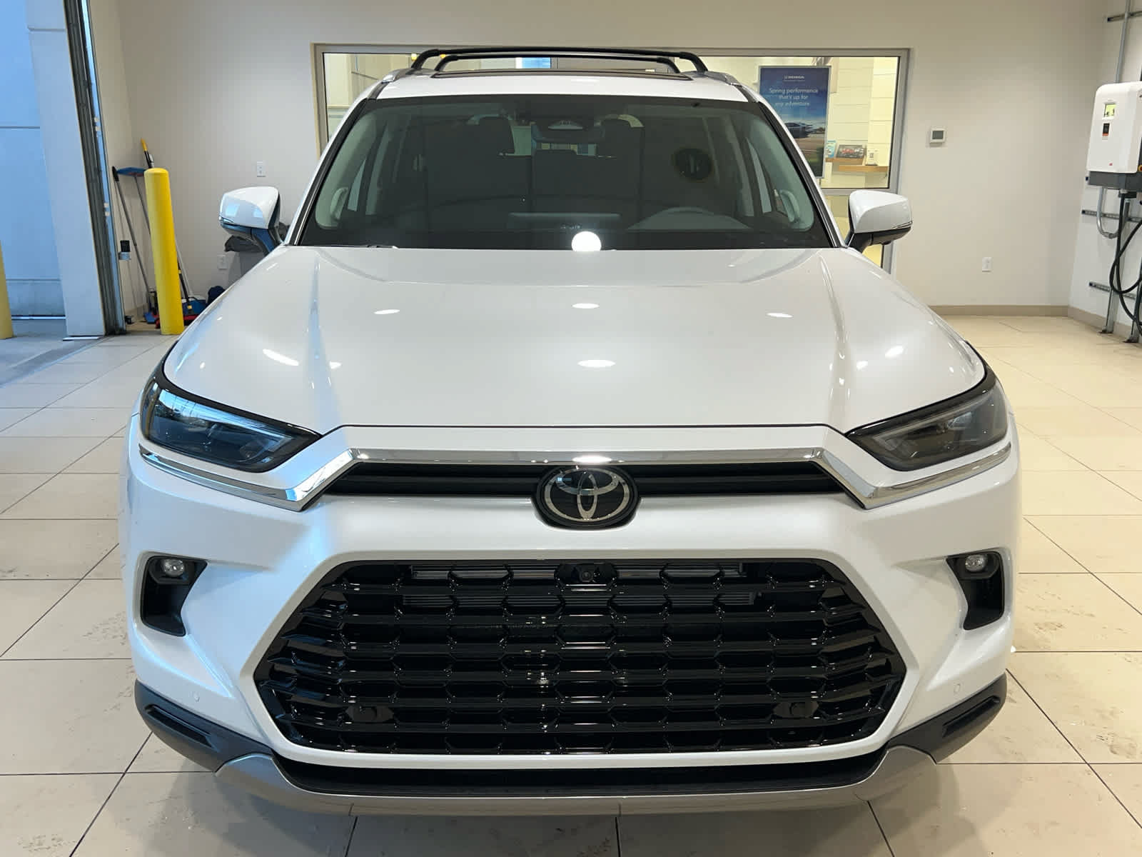 New 2026 Toyota Grand Highlander AWD Hybrid image 3