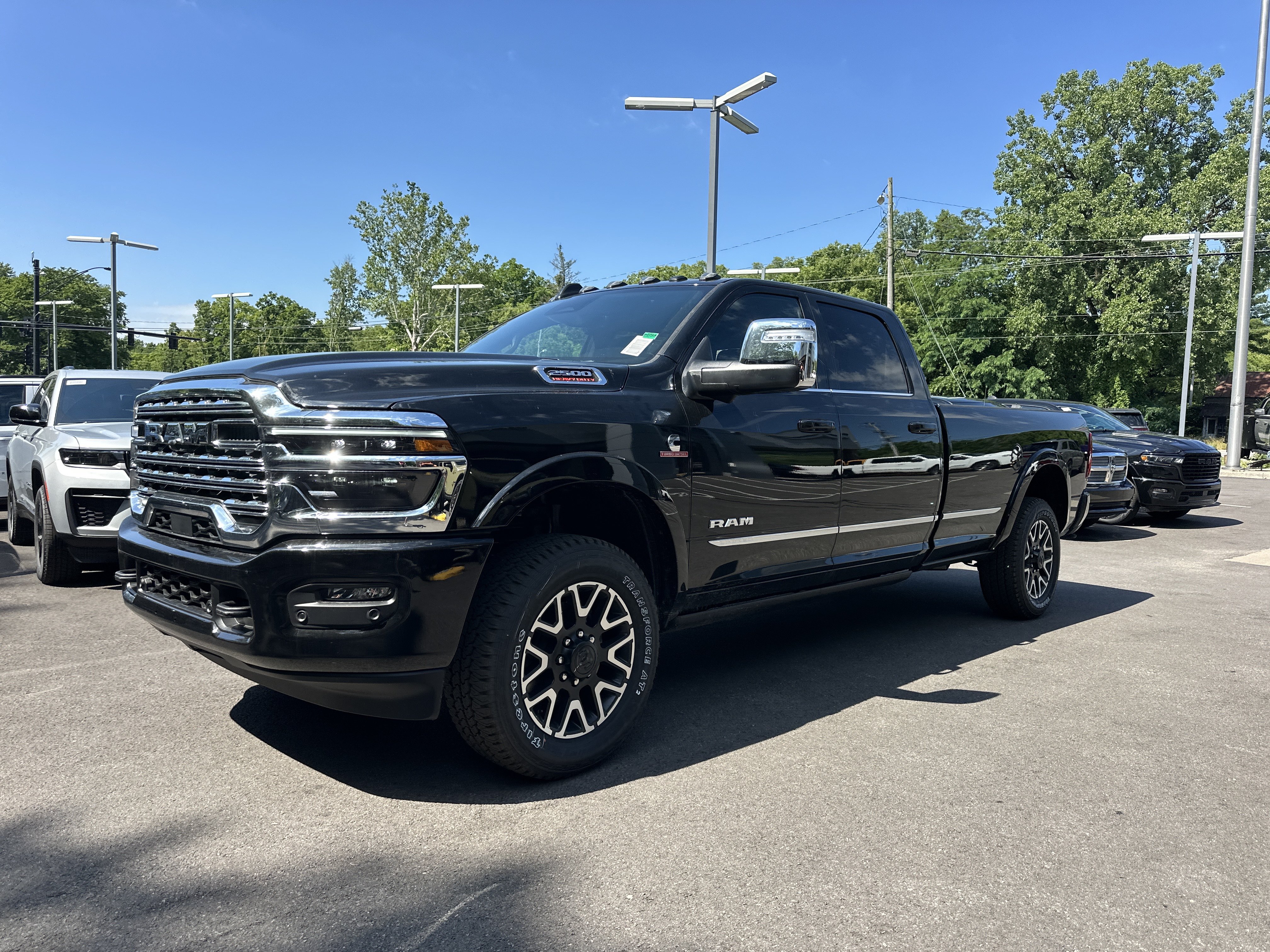 New 2026 RAM 2500 Limited AWD/4WD image 24