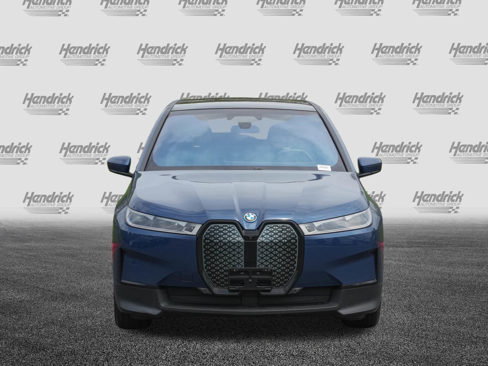 Certified 2023 BMW iX xDrive50 w/ Premium Package AWD/4WD image 3