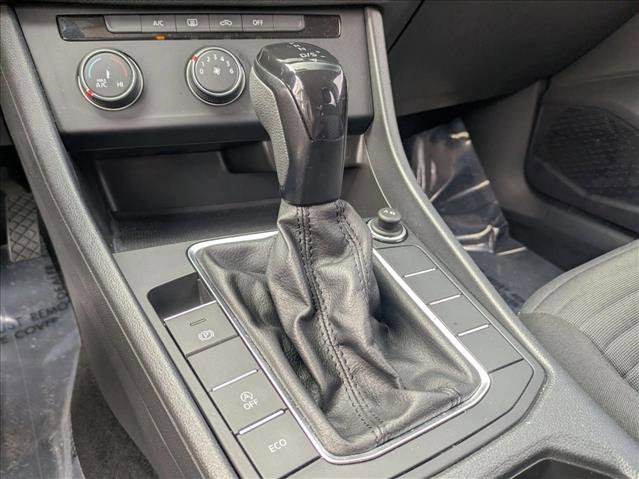 Used 2022 Volkswagen Jetta S image 13