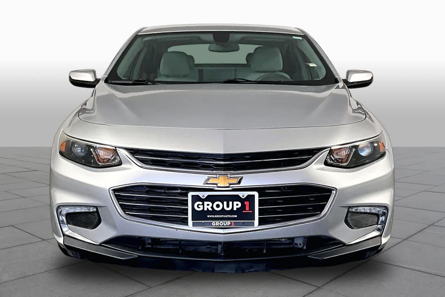 Used 2016 Chevrolet Malibu LT FWD image 4