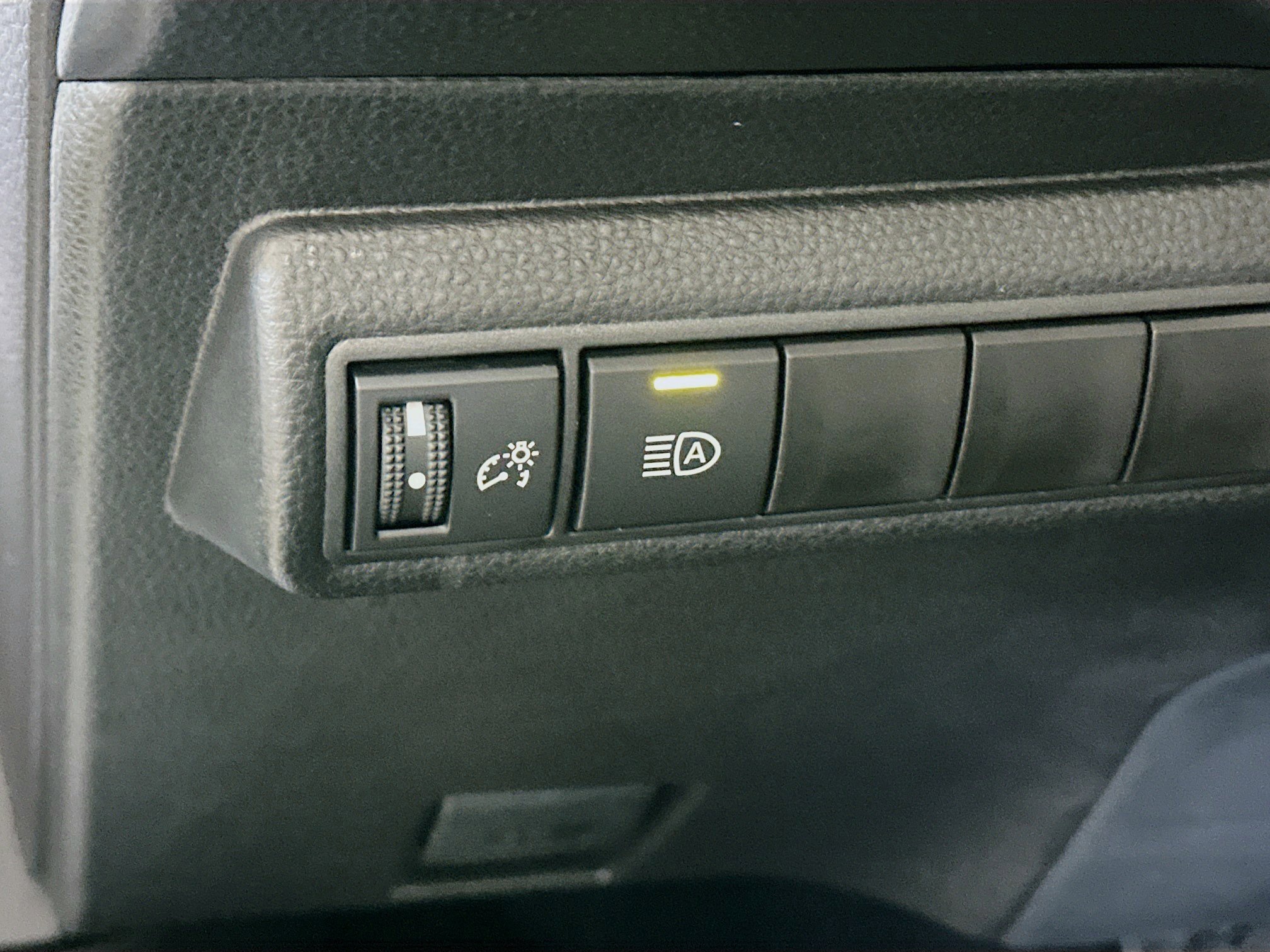 Used 2026 Toyota Corolla LE image 16