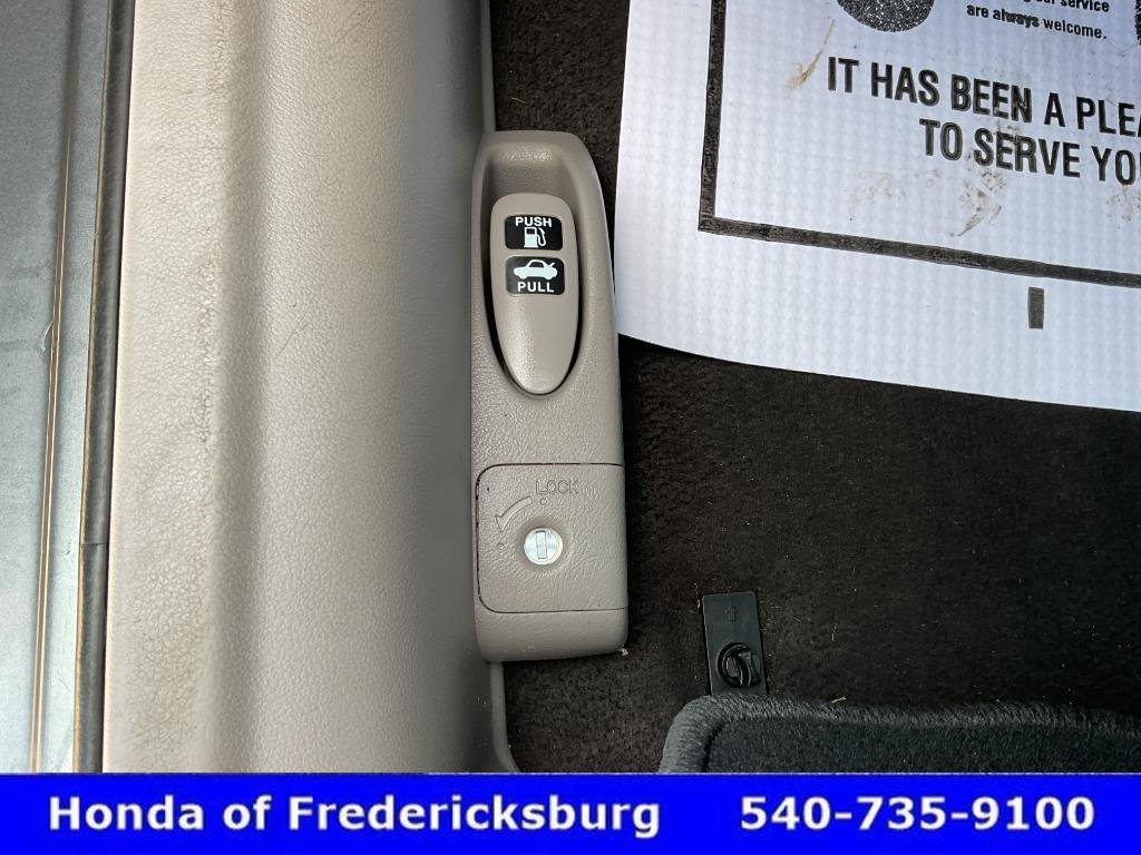 Used 2012 Honda Civic LX image 16