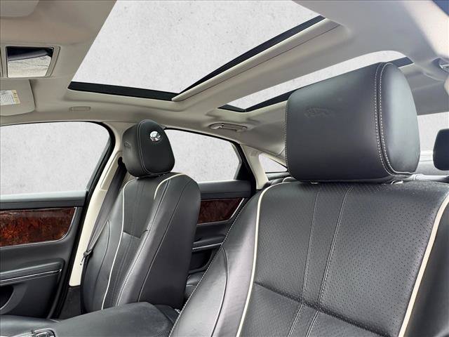 Used 2018 Jaguar XJ R-Sport AWD/4WD image 10
