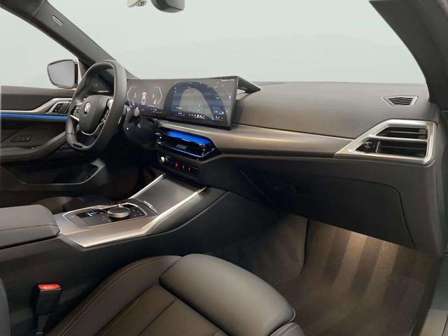 Used 2025 BMW 430i xDrive w/ Premium Package image 68