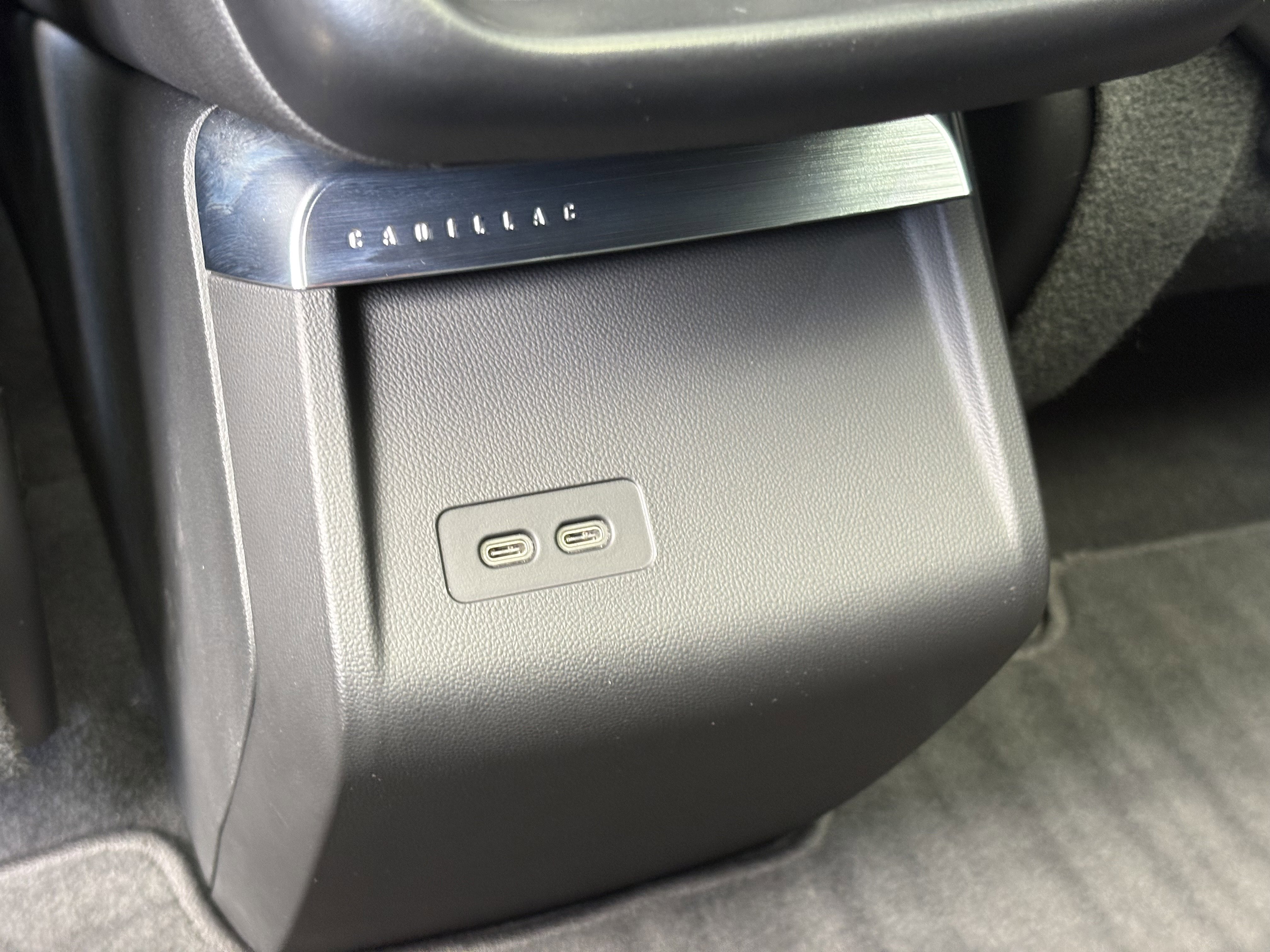 Used 2024 Cadillac Lyriq Tech AWD/4WD image 13
