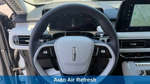 Used 2026 Lincoln Aviator Reserve AWD/4WD image 14