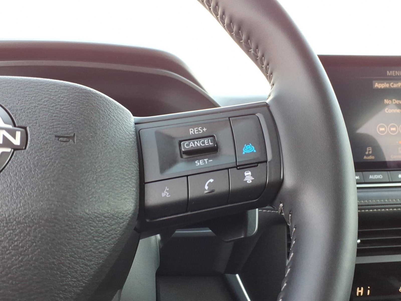 Used 2025 Nissan Rogue SV image 24