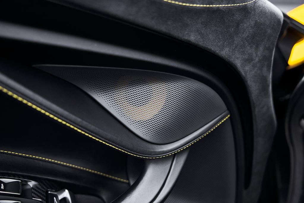 Used 2021 McLaren 720S Luxury RWD image 32