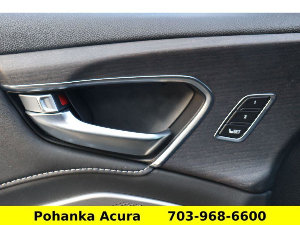 Certified 2025 Acura RDX w/Advance Package image 23