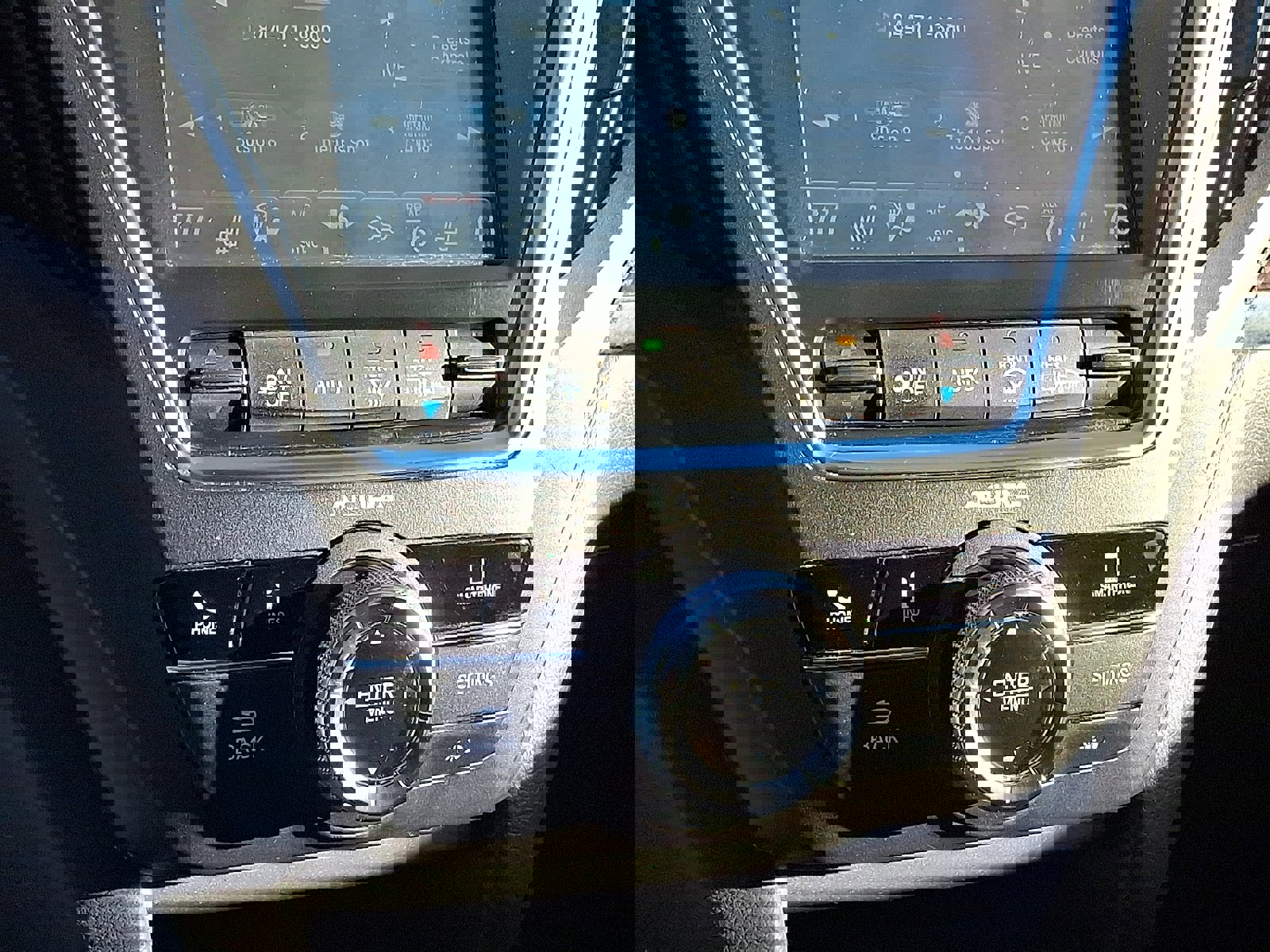 Used 2020 Acura MDX SH-AWD image 16