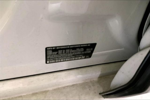 Used 2021 BMW X6 M50i image 12