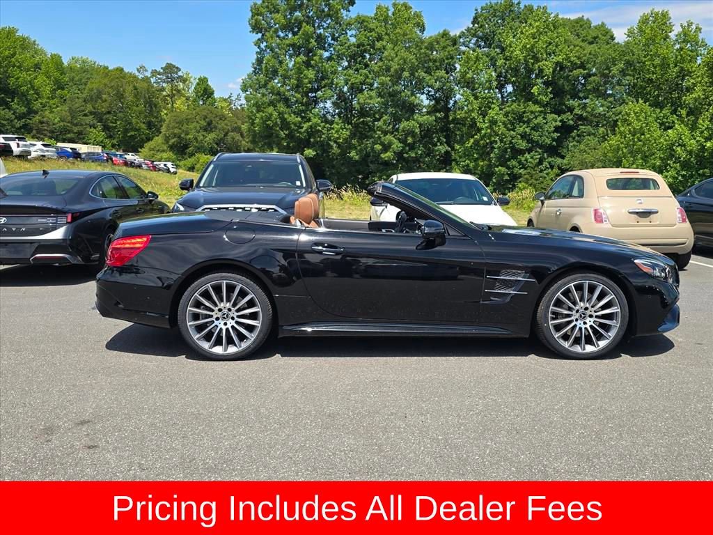 Used 2019 Mercedes-Benz SL 550 image 2
