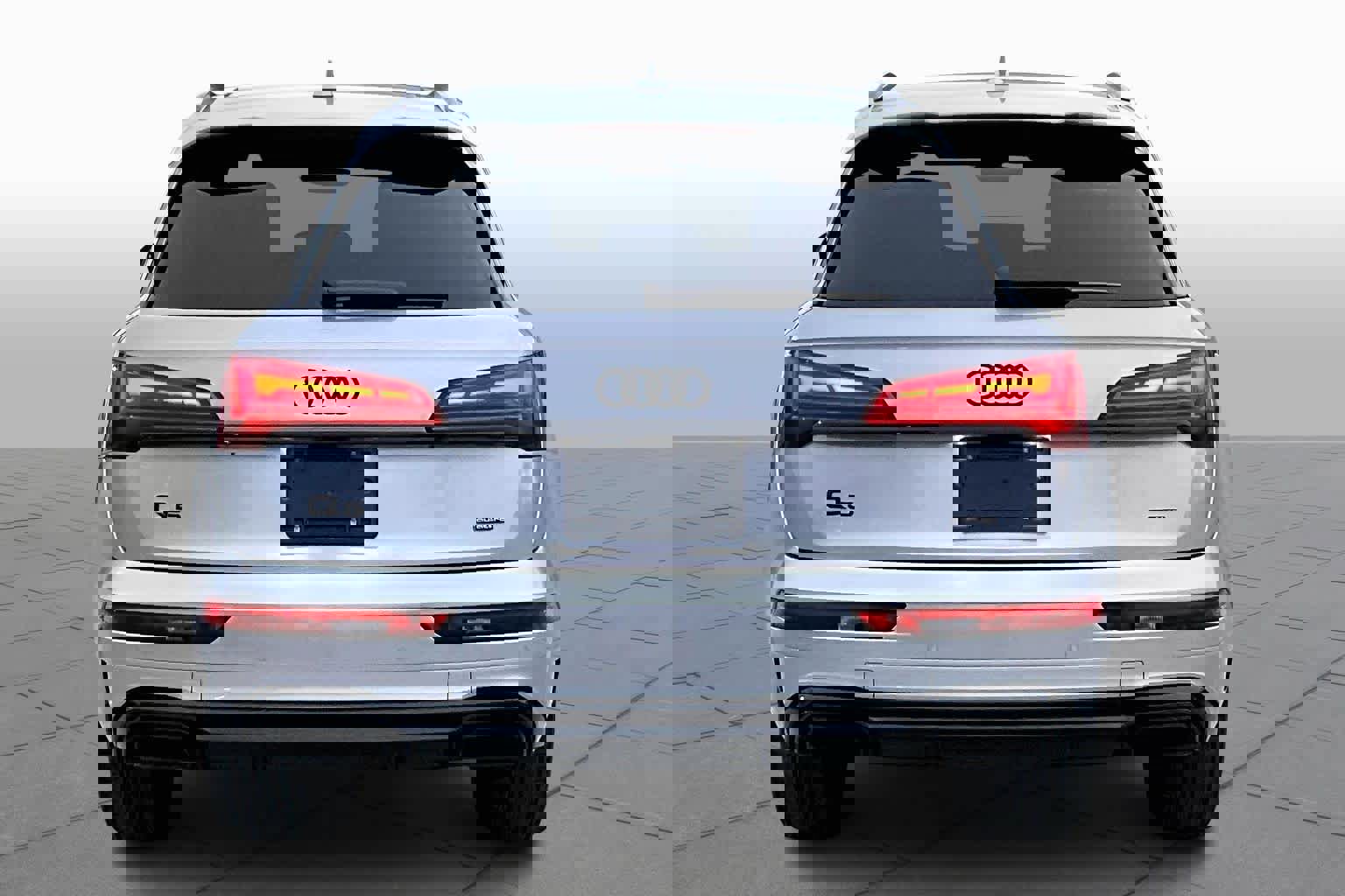 Certified 2024 Audi Q5 2.0T Prestige w/ Prestige Package image 5