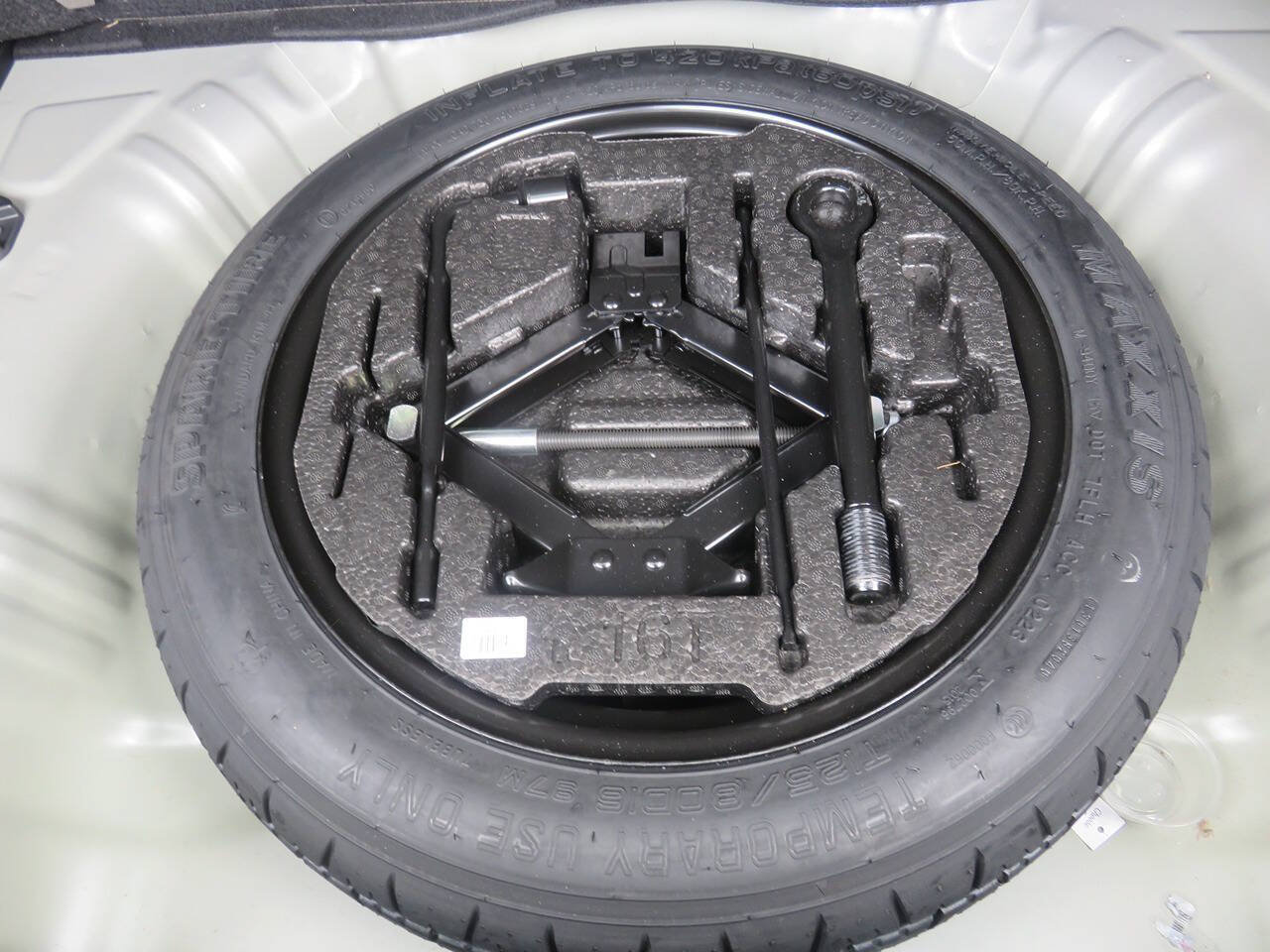 Used 2023 Kia Soul LX w/ LX Technology Package FWD image 34