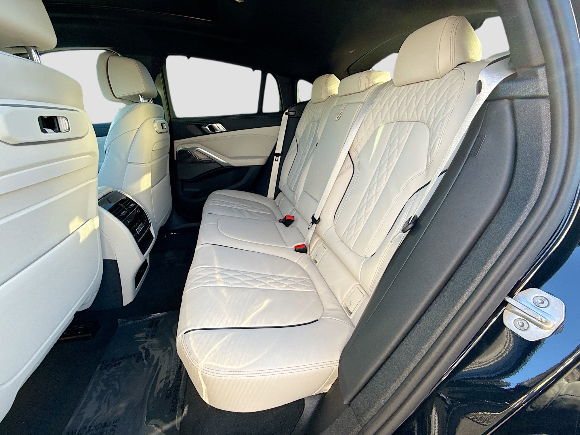 New 2026 BMW X6 M60i image 21