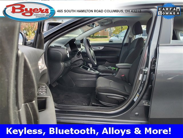 Used 2024 Kia Forte LXS image 2