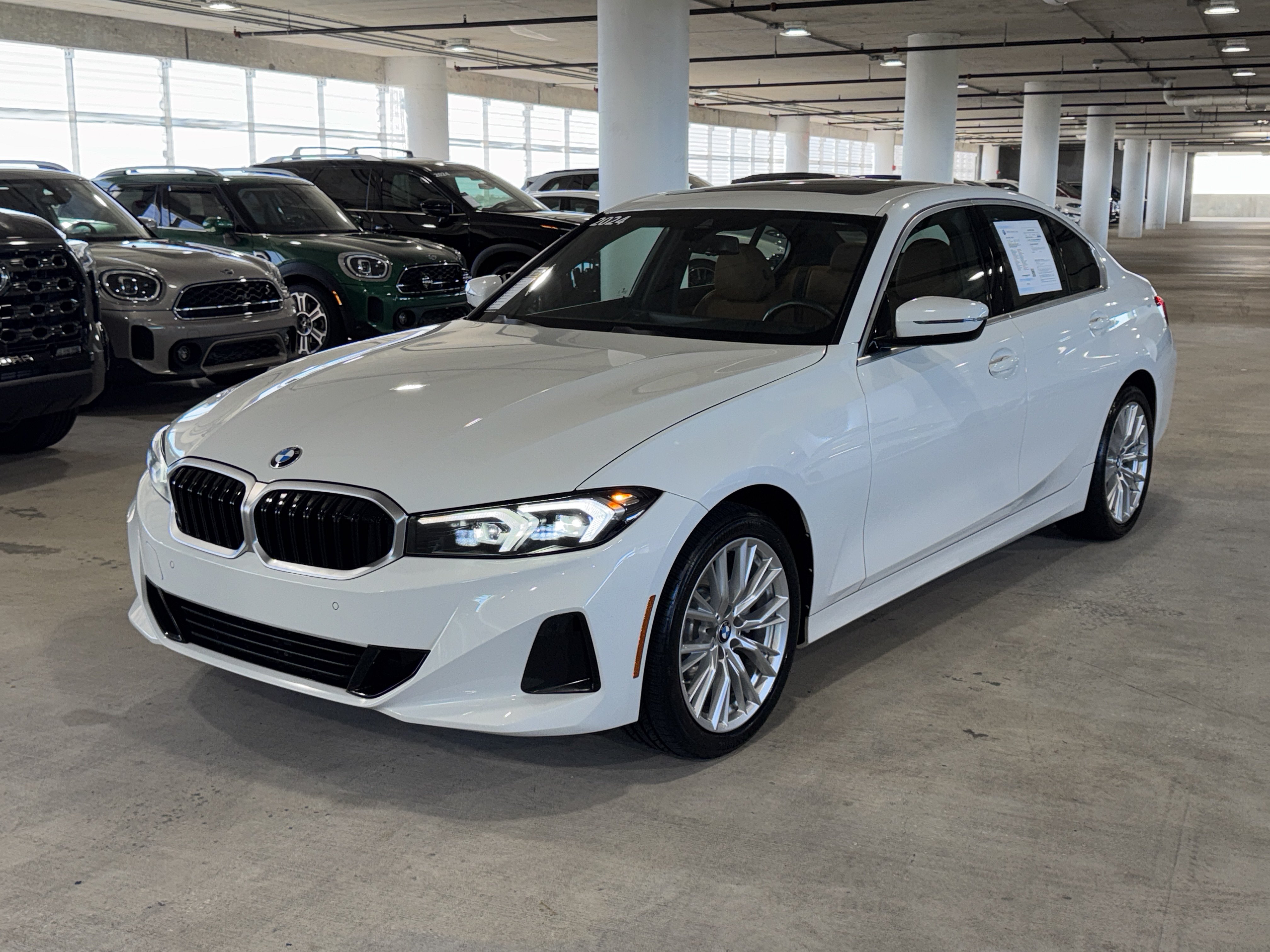 Used 2024 BMW 330i Sedan w/ Convenience Package RWD image 4