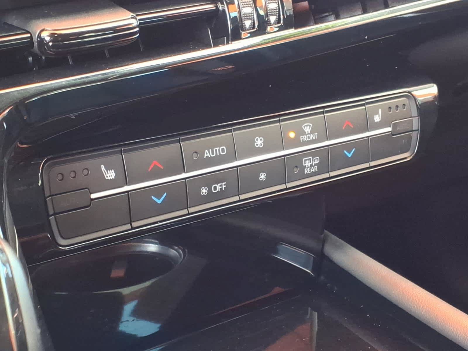 Certified 2022 Toyota Mirai w/ Advanced Technology Package RWD image 18