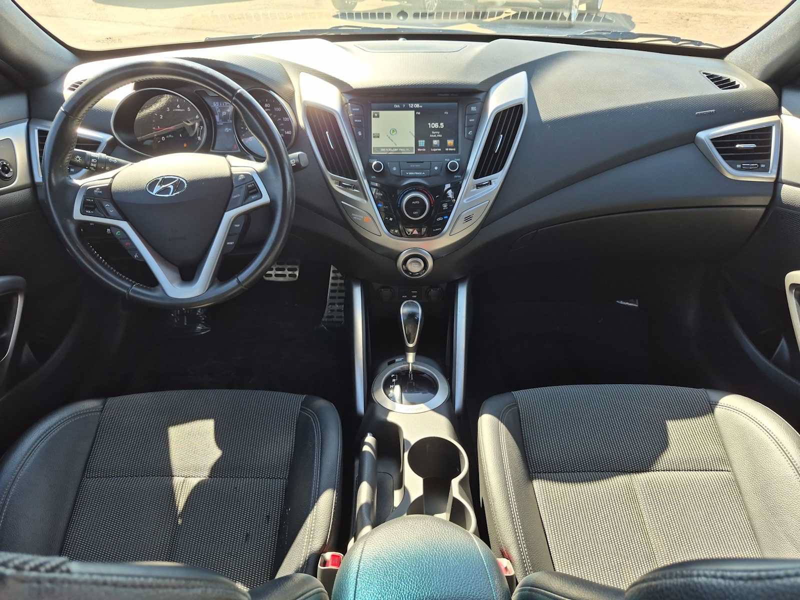 Used 2016 Hyundai Veloster w/ Option Group 03 FWD image 14