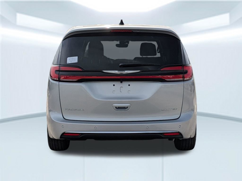 New 2026 Chrysler Pacifica Limited image 27