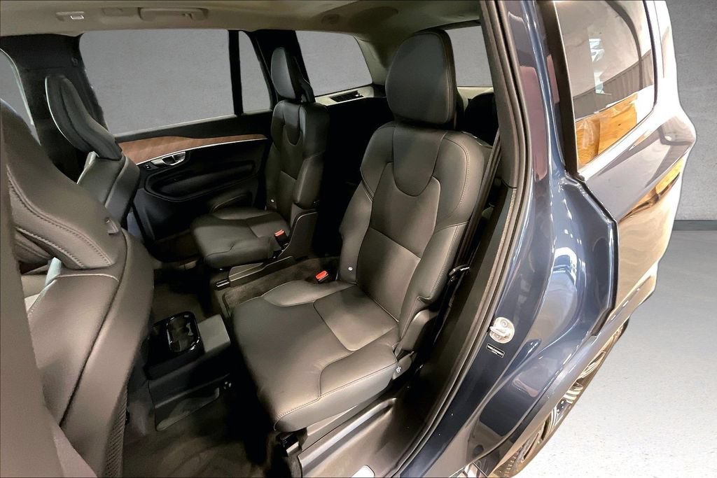 Certified 2025 Volvo XC90 B6 Plus w/ Protection Package AWD/4WD image 23