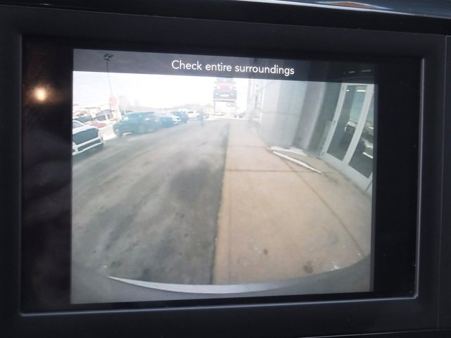 Certified 2020 Chrysler Voyager L image 20